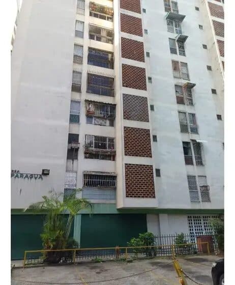 Alquiler de apartamento 2 habitaciones en Chacao