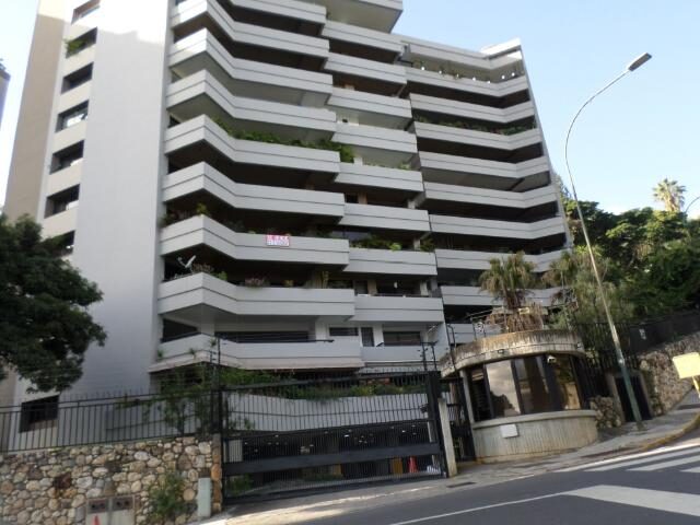 Apartamento de 2 habitaciones en Chacao, 95 m² · foto 1